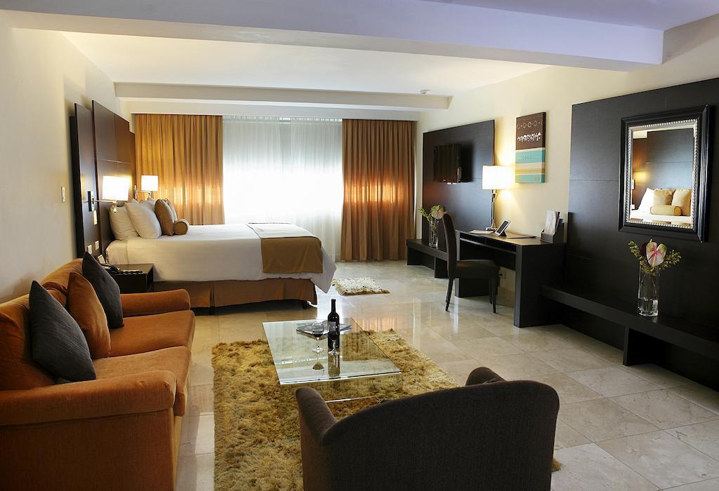 Wyndham Garden Panama City Exterior photo