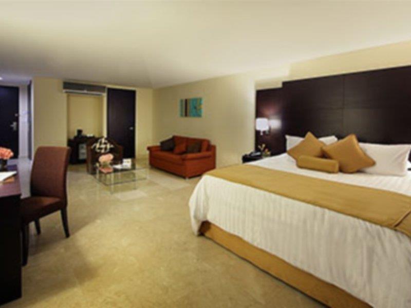 Wyndham Garden Panama City Exterior photo